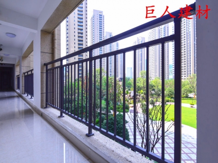 鐵藝陽臺(tái)護(hù)欄