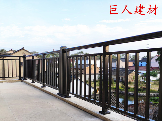 廣東鋅鋼護(hù)欄廠家——推薦【巨人建材】，專業(yè)護(hù)欄廠家，沒有經(jīng)銷商賺差價(jià)