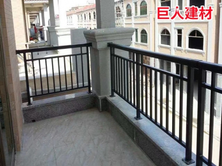 鐵藝陽臺(tái)護(hù)欄
