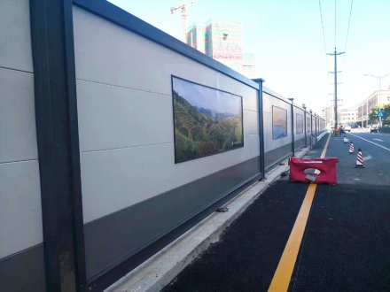 新型圍板，地鐵圍板