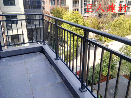 新型陽臺(tái)護(hù)欄  